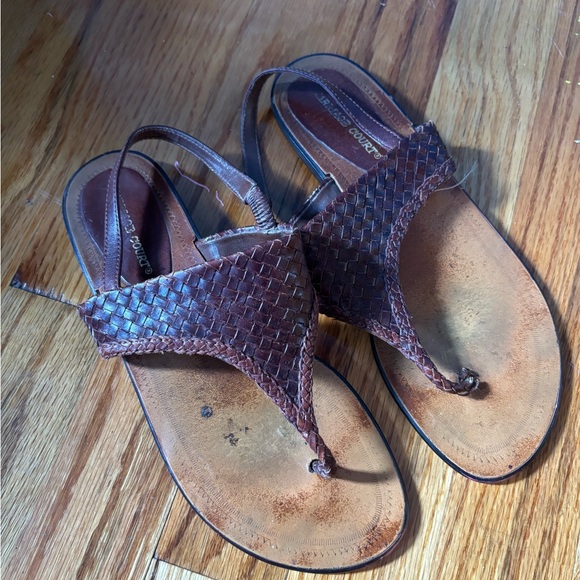 Brazilian Thong Sandal - Picture 1 of 2